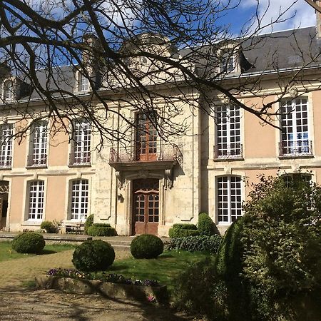 Hotel Des Tailles Mortagne-au-Perche Exteriör bild