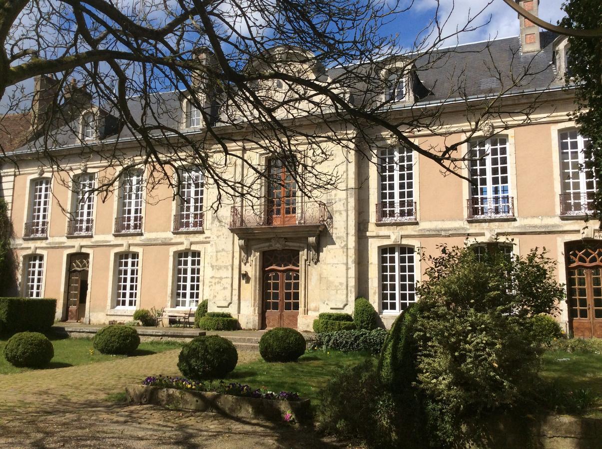 Hotel Des Tailles Mortagne-au-Perche Exteriör bild